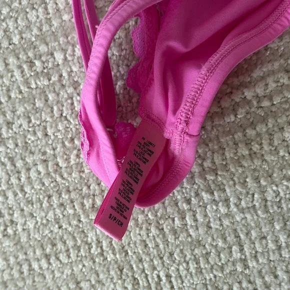 SKIMS Vibrant Pink Lace Bralette - Picture 3 of 3